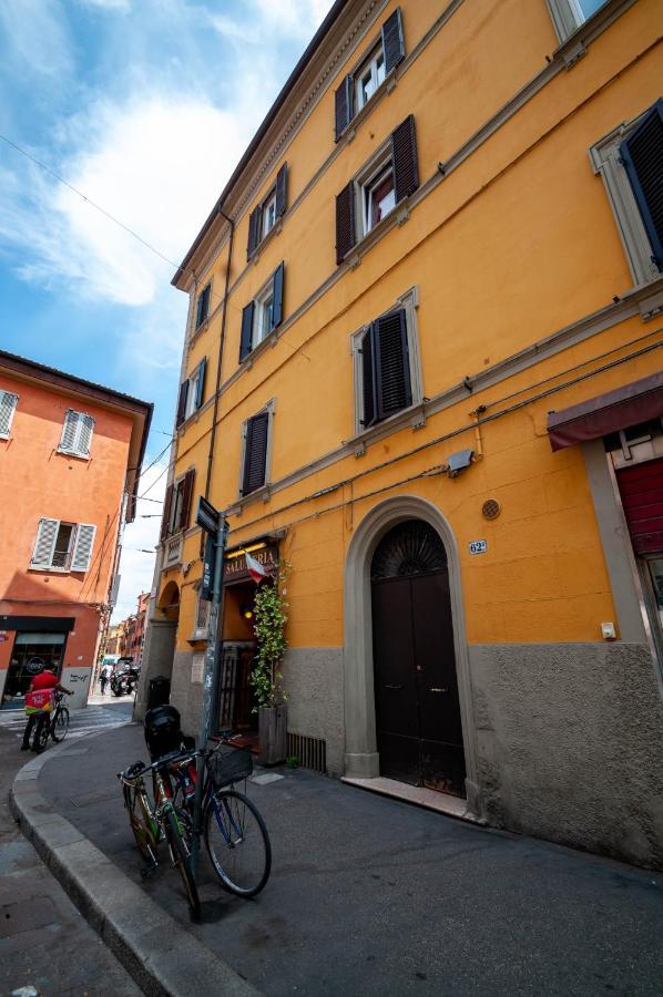 Porta Antica Apartment Bologne Extérieur photo