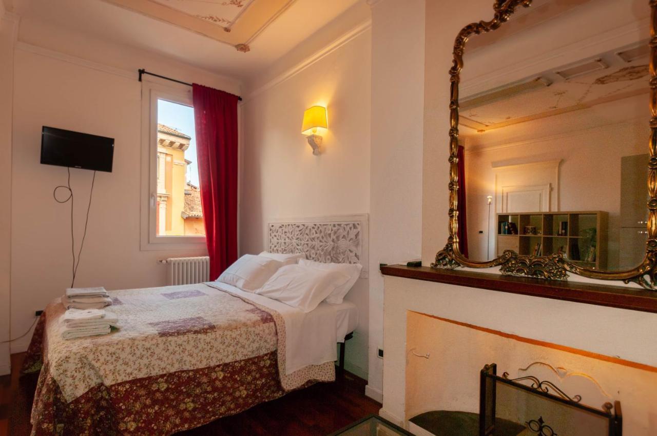 Porta Antica Apartment Bologne Extérieur photo